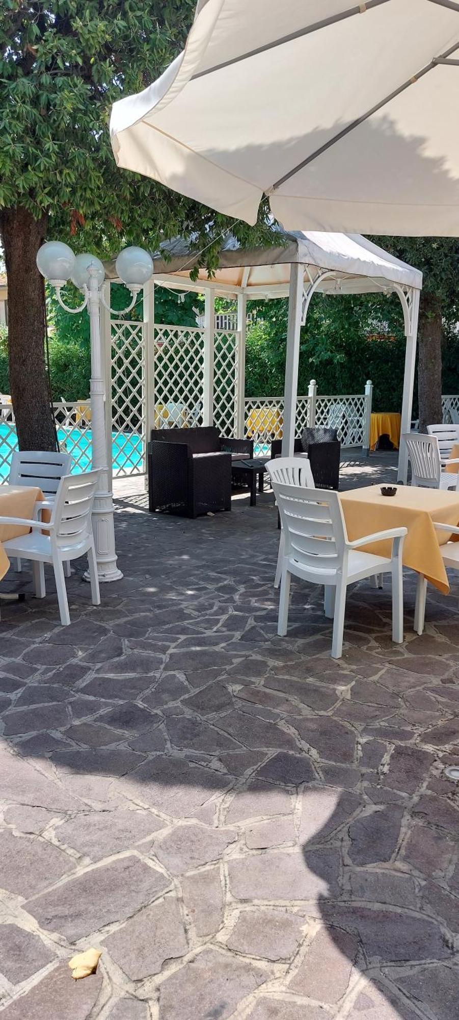 Hotel Garden B&B Marotta Buitenkant foto